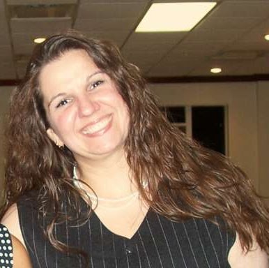 Amy Lewis Photo 27