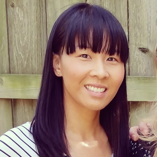 Emily Lin Photo 27