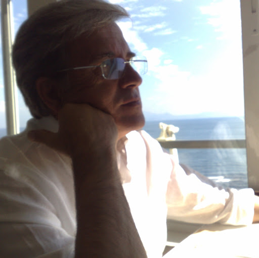 Ernesto Fierro Photo 27