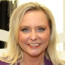 Julie Phelan Photo 30