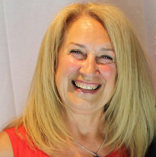 Christine Jeffrey Photo 26