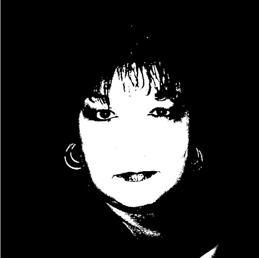 Donna Bell Photo 36