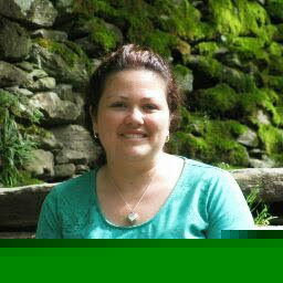 Nicki Larson Photo 9