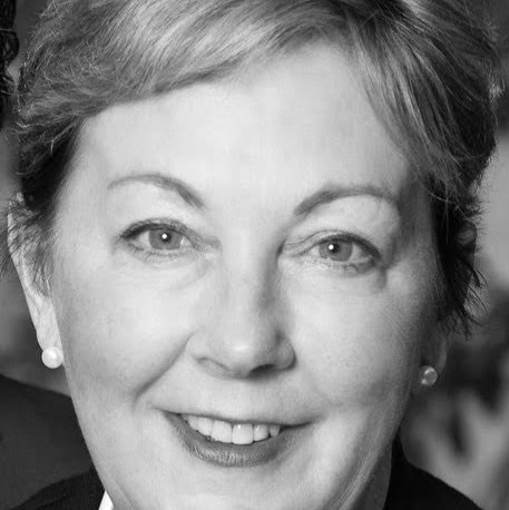 Linda Alexander Photo 19