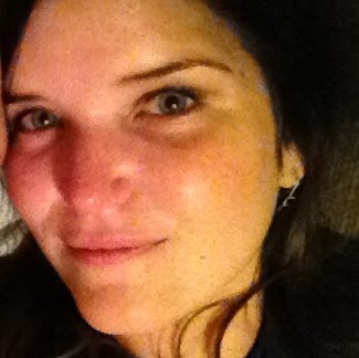 Amy Holley Photo 7