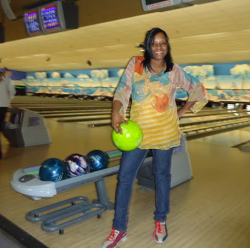 Joyce Campbell Photo 31