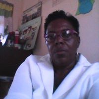 Pauline White Photo 6