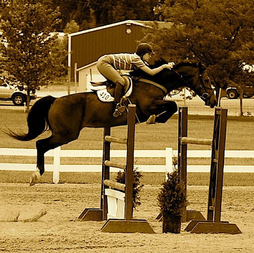 Jennifer Dobbs Photo 23