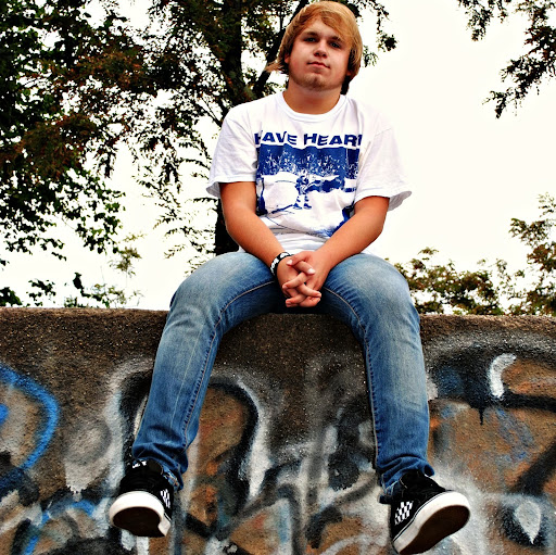 Daniel Robbins Photo 36