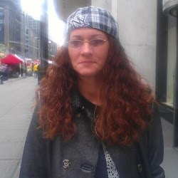Stephanie Hooper Photo 37