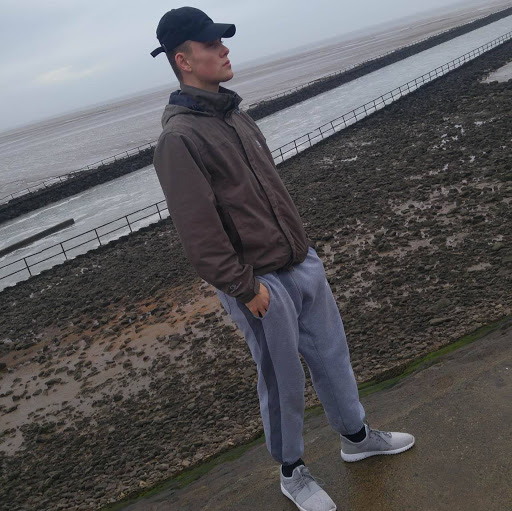 Sean Connor Photo 30