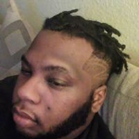 Derrick Gordon Photo 15