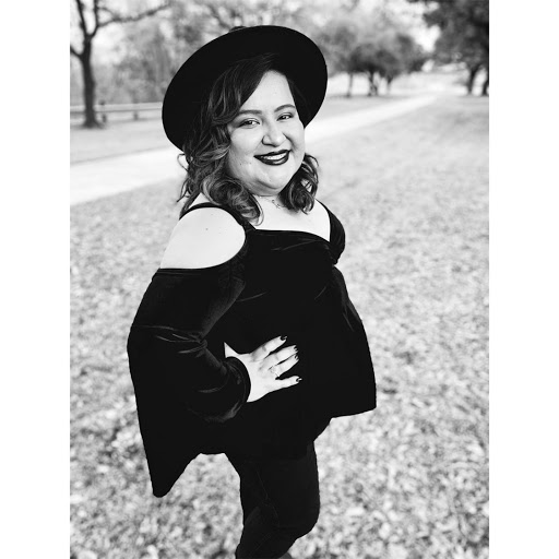 Gloria Rodriguez Photo 6