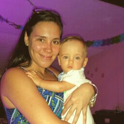 Stephanie Rivera Photo 35