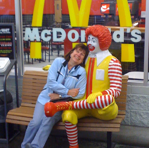 Sandra Moss Photo 38
