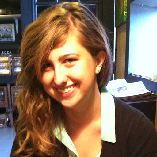Lauren Swanson Photo 35