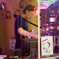 Tom Hendricks Photo 11