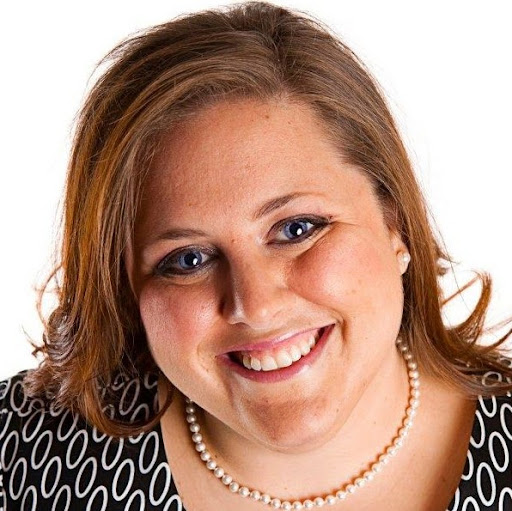 Elizabeth Foster Photo 12
