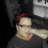 Danielle Burnett Photo 22