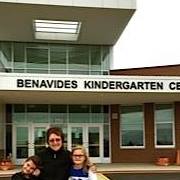 Anne Benavides Photo 5