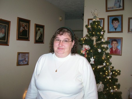 Robin Golden Photo 9
