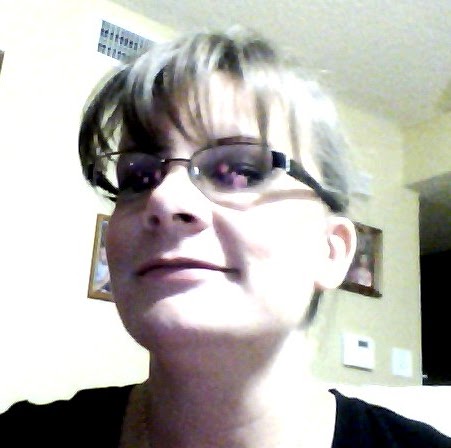 Melanie Peterson Photo 28