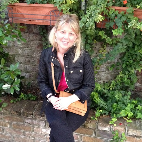 Laura Sullivan Photo 48