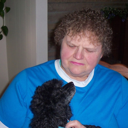 Theresa Simons Photo 11