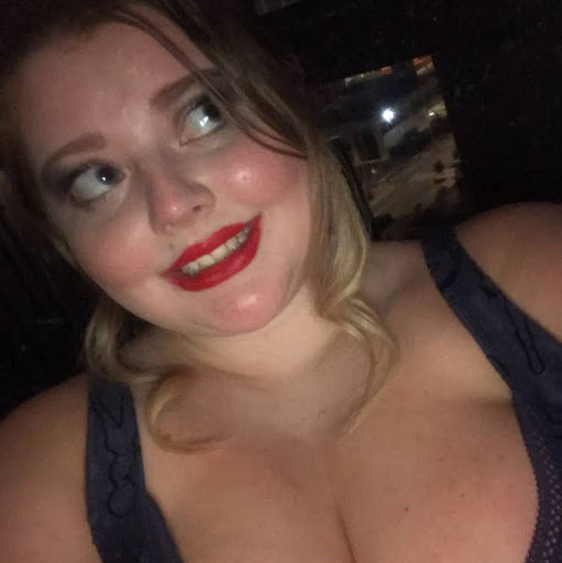 Sarah Mixon Photo 16