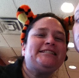 Anne Cole Photo 24