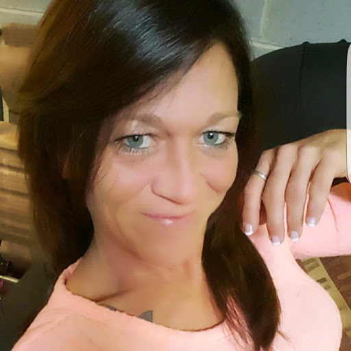 Connie Franklin Photo 34