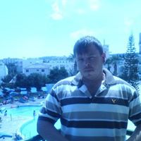 Adam Collins Photo 29