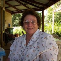 Faye Cook Photo 24