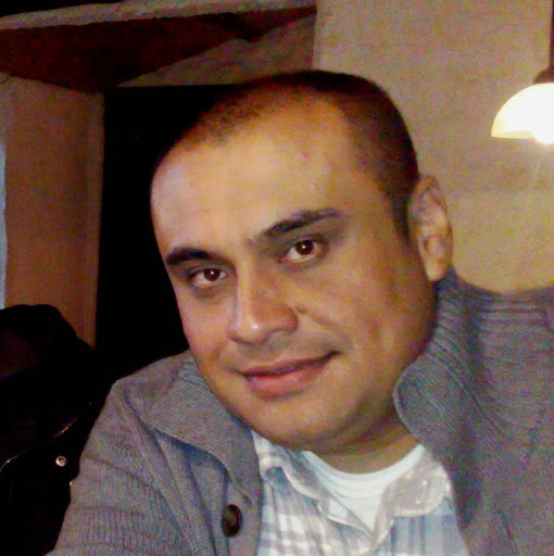 Richard Navarro Photo 28
