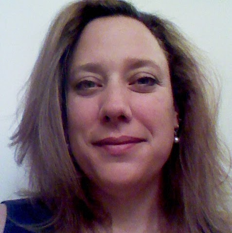 Amy Worthington Photo 39