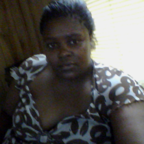 April Gillespie Photo 20