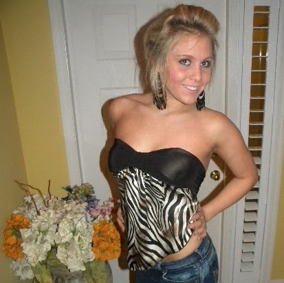 Chelsea Griffin Photo 28