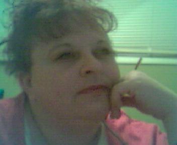 Angela Holland Photo 25