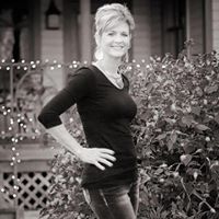 Kelly Rainey Photo 10