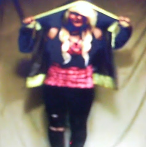 Layla Lewis Photo 7