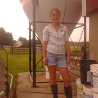Rebecca Winkler Photo 37