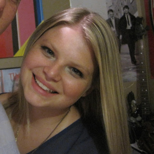 Allie Hunter Photo 4