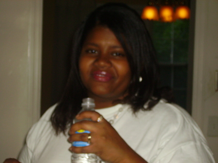 Sonya Bell Photo 4