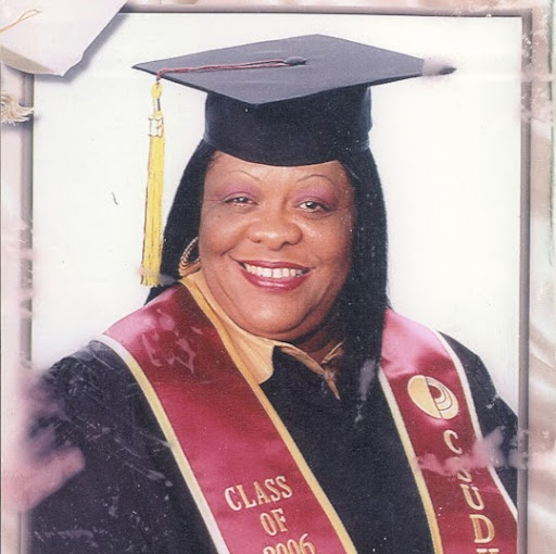 Regina Mack Photo 16