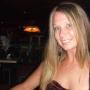 Mindy Robbins Photo 21