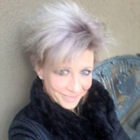 Suzanne Russell Photo 26