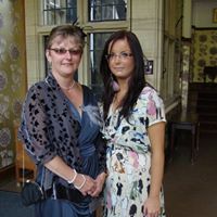 Tracey Crowe Photo 3