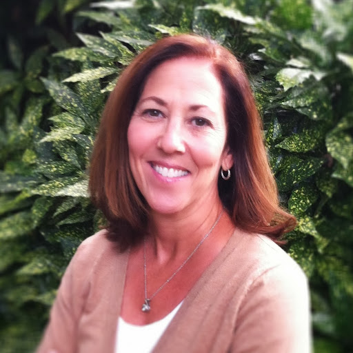 Eileen Moran Photo 16