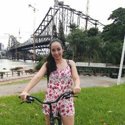 Jacqueline Benitez Photo 27