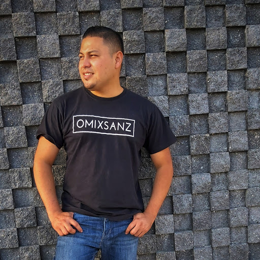 Omar Sanchez Photo 7